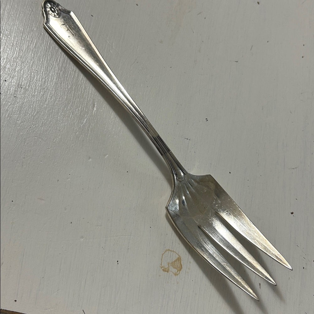 Community Silver Plate Oneida GEORGIAN Fluted Cold Meat Serving Fork, initial F
